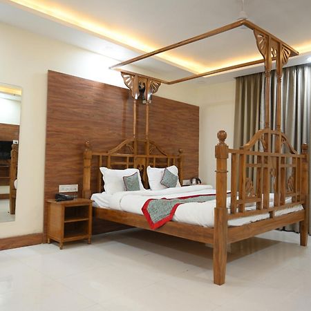 Orchha Club And Resort - Ocr Eksteriør billede
