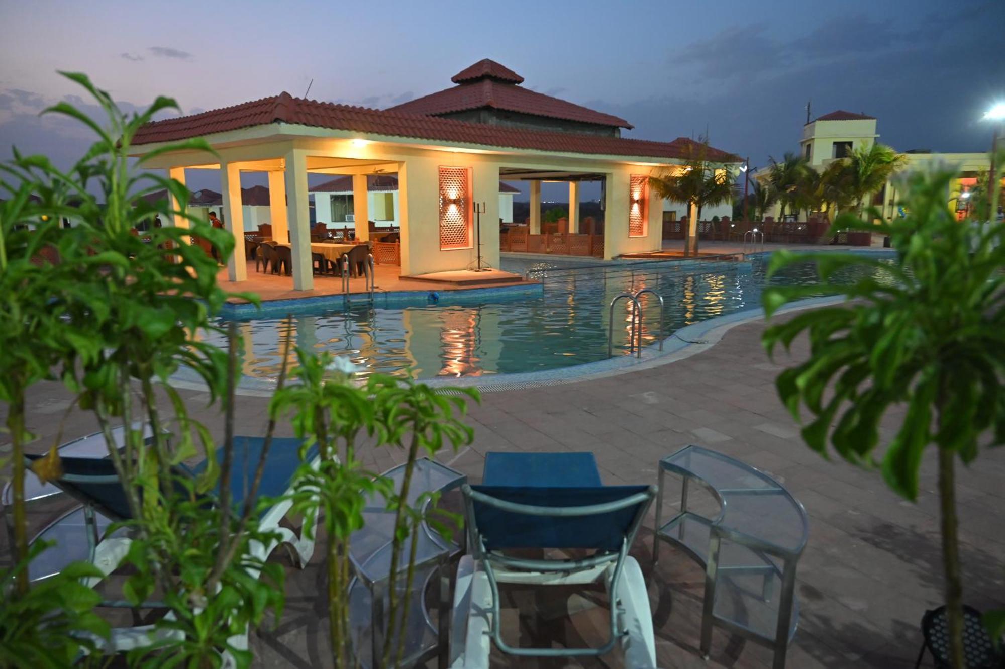 Orchha Club And Resort - Ocr Eksteriør billede