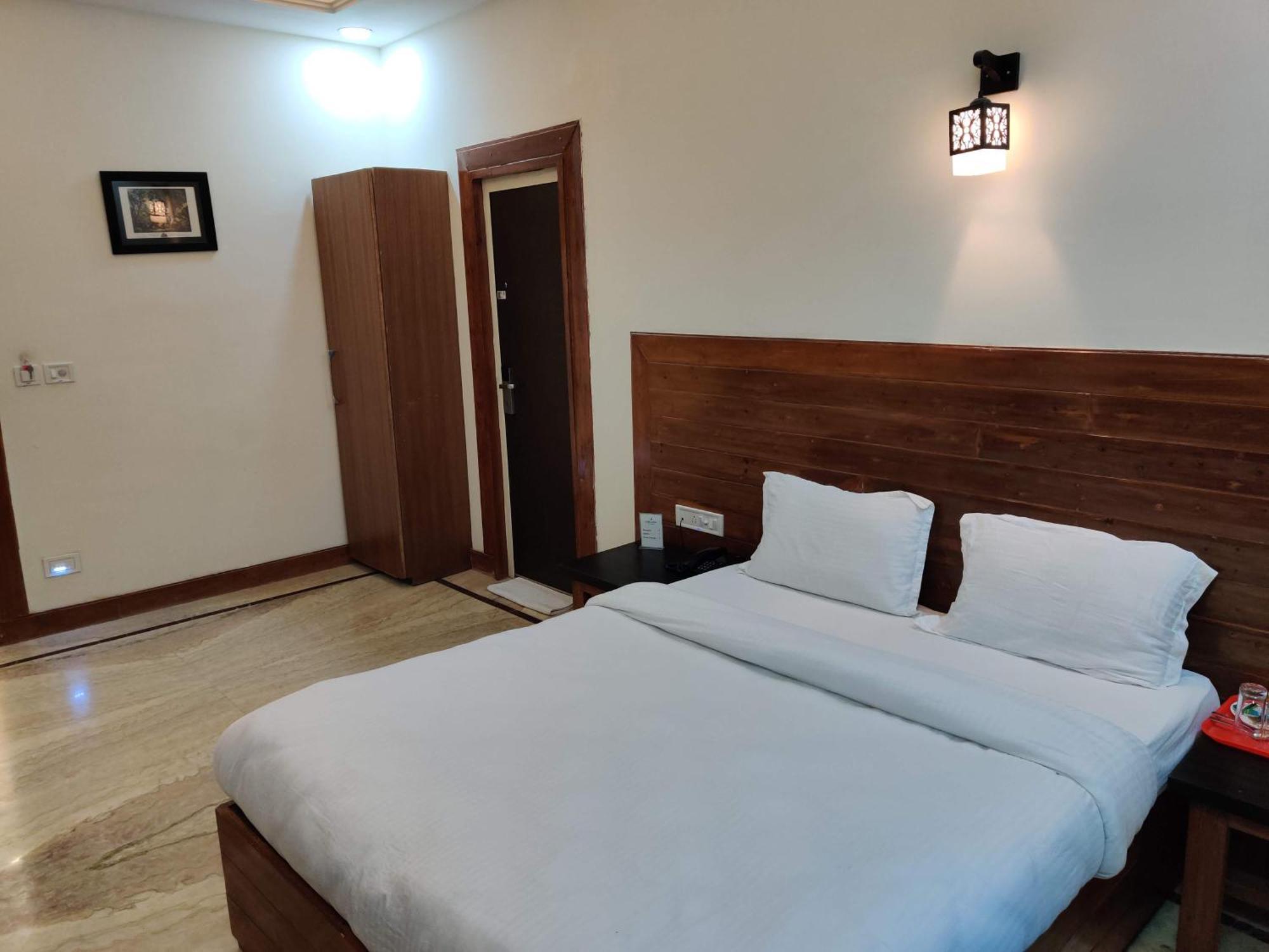 Orchha Club And Resort - Ocr Eksteriør billede