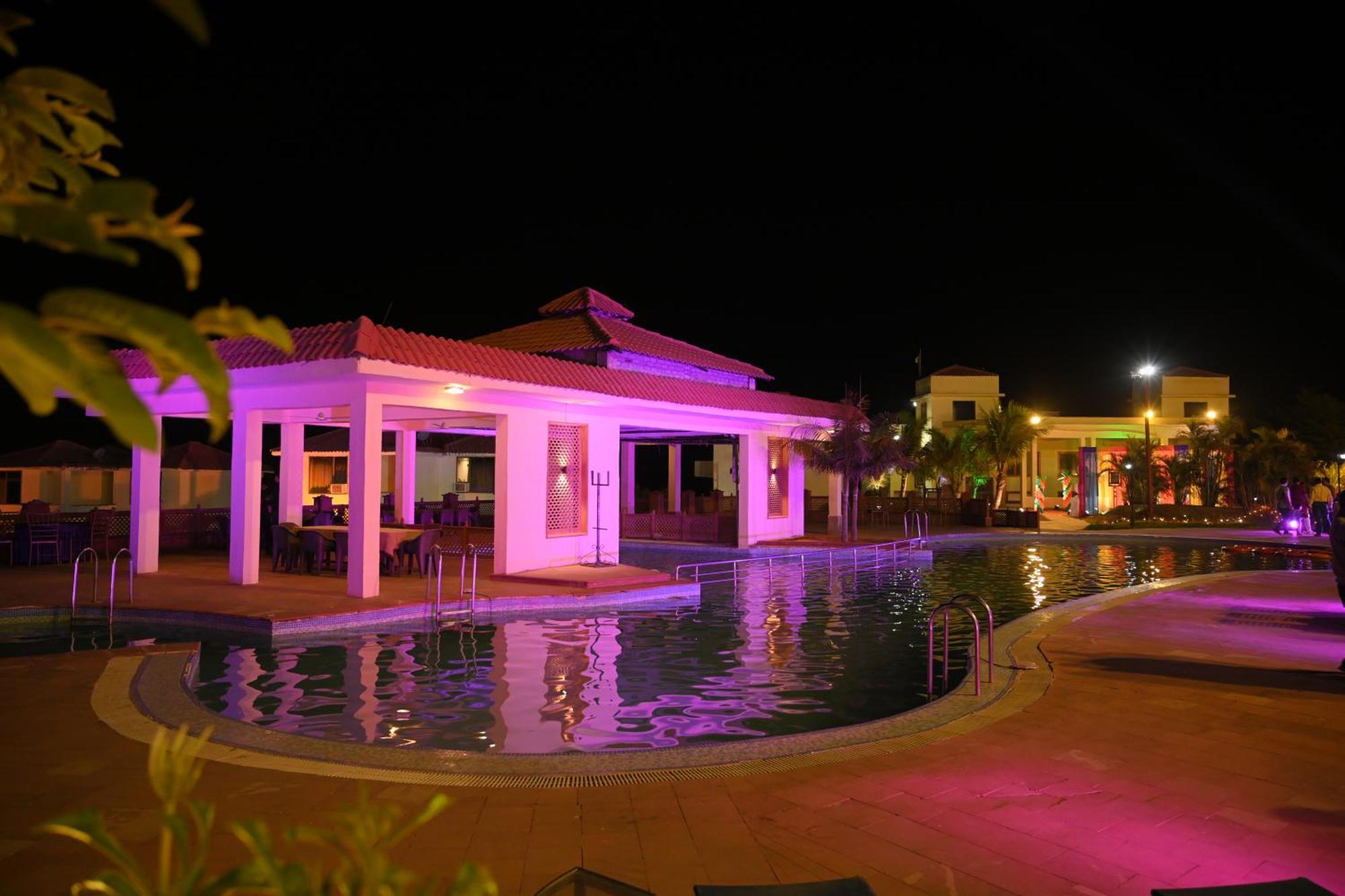 Orchha Club And Resort - Ocr Eksteriør billede
