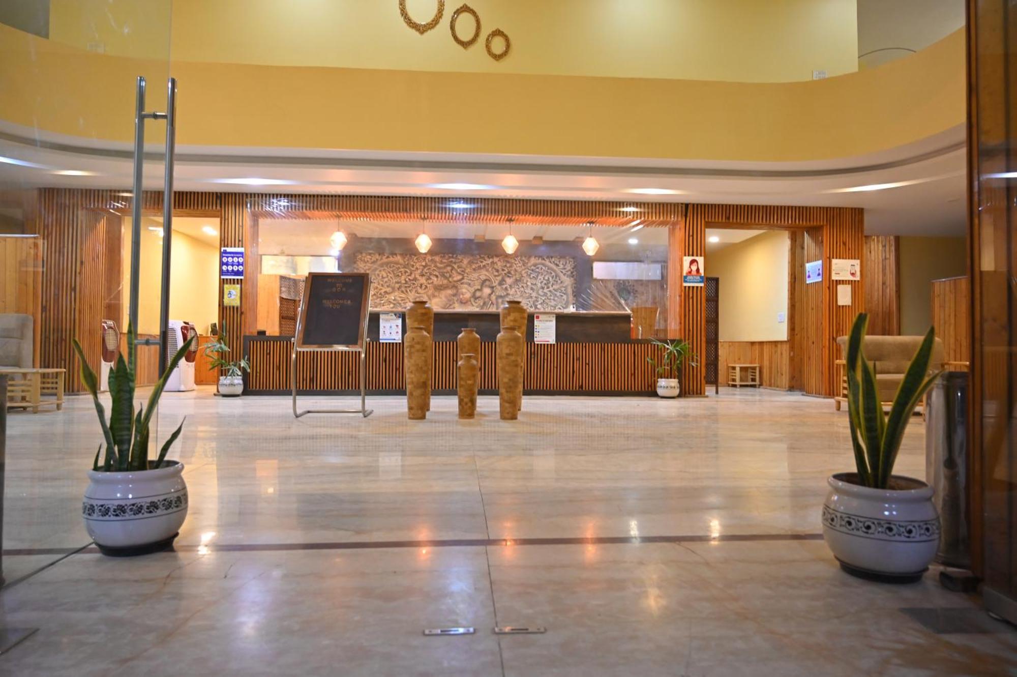 Orchha Club And Resort - Ocr Eksteriør billede